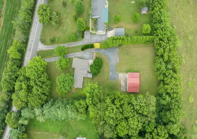 Homes for sale in Midway, KY | 170 Davistown Rd, Midway, KY 40347 | MLS# 25015102