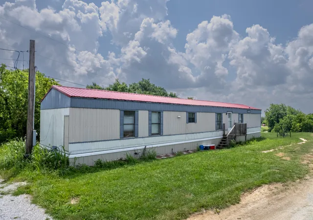 Homes for sale in Owingsville, KY | 494 Janice Ln, Owingsville, KY 40360 | MLS# 25013991