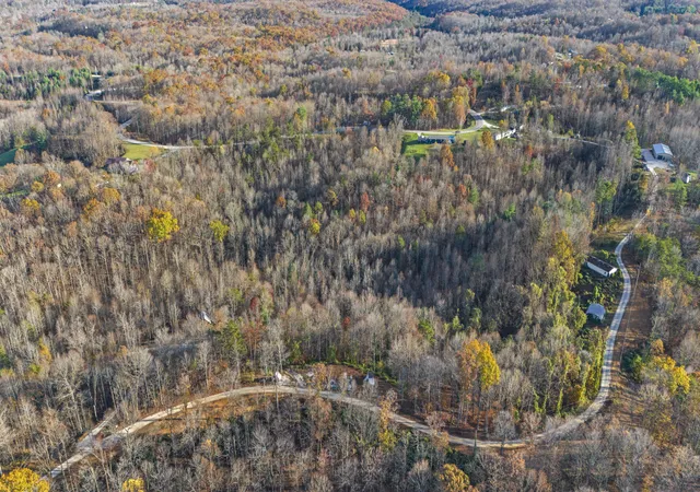 4th image of 376 Spring Hollow Rd, Beattyville, KY 41311 | MLS# 24024123