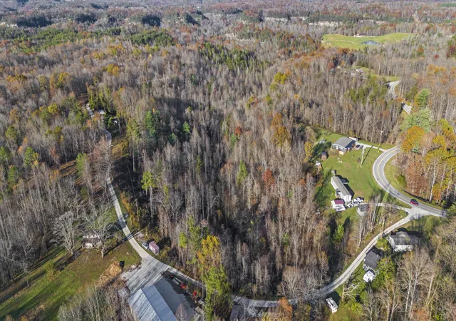 7th image of 376 Spring Hollow Rd, Beattyville, KY 41311 | MLS# 24024123
