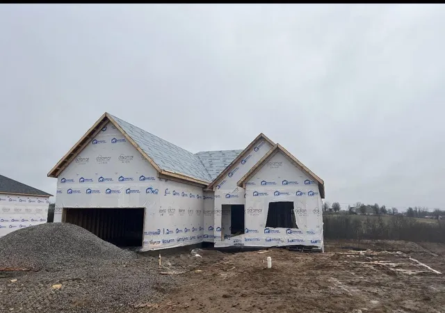 Homes for sale in Lawrenceburg, KY | 1008 Pinnacle Way, Lawrenceburg, KY 40342 | MLS# 25010143