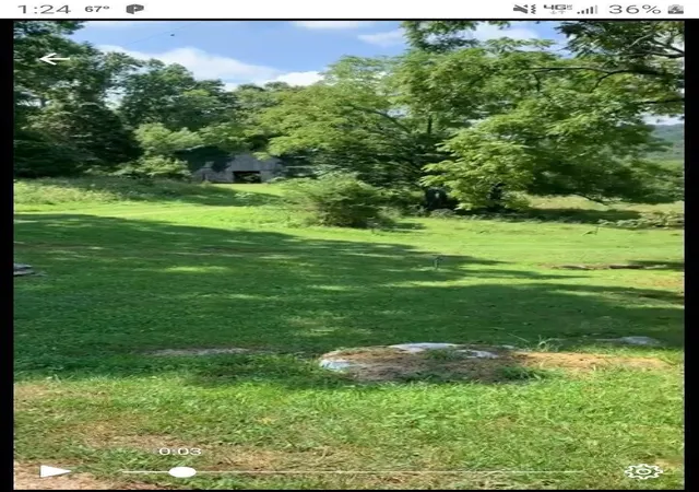 Photo 4 of Single family home for sale at 1177 Herrin Ln, Somerset, KY 42501 | MLS# 25010140 | Listing updated on 2025-09-22