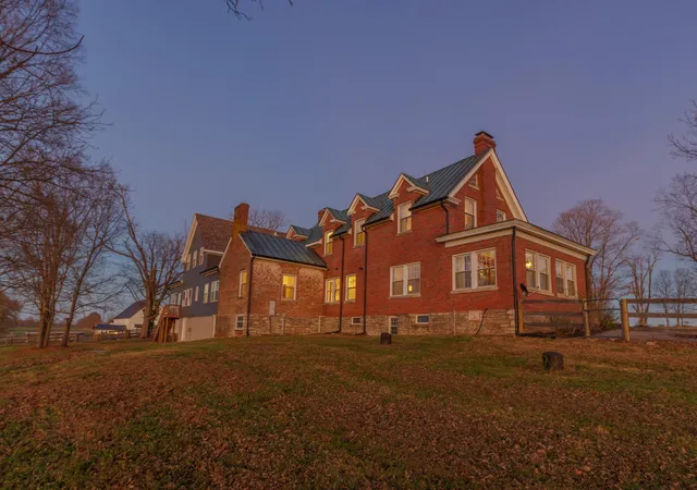 Photo 4 of Single family home for sale at 443 Hutchison Rd, Paris, KY 40361 | MLS# 25006142 | Listing updated on 2025-09-12