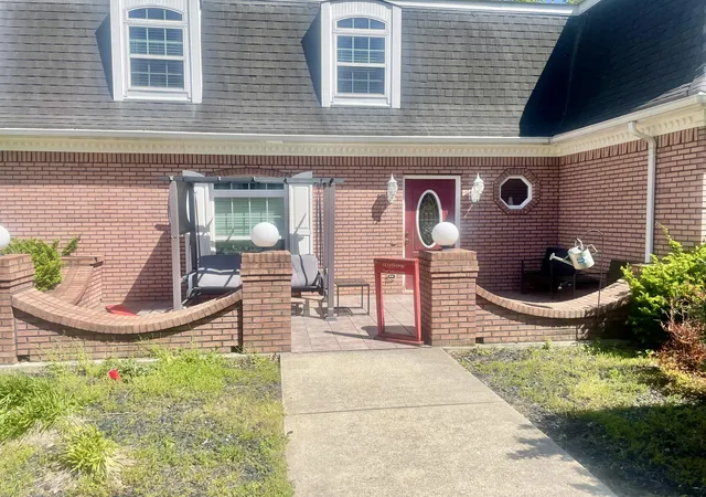 2nd image of 390 Fountain Way, Somerset, KY 42501 | MLS# 24024627