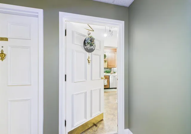 Homes for sale in Lexington, KY | 355 S Broadway #202, Lexington, KY 40508 | MLS# 25015246