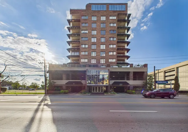 21st image of 355 S Broadway #202, Lexington, KY 40508 | MLS# 25015246