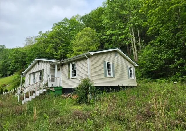 Homes for sale in Phelps, KY | 531 Smith Fork Rd, Phelps, KY 41553 | MLS# 25010187