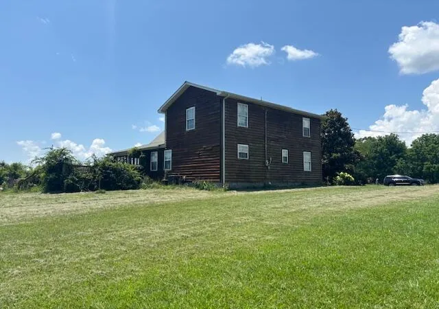 Photo 4 of Single family home for sale at 796 Winding Ridge Rd, Greensburg, KY 42743 | MLS# 25013403 | Listing updated on 2025-12-16