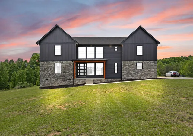 2nd image of 301 Meadowstone Way, Corbin, KY 40701 | MLS# 25010004