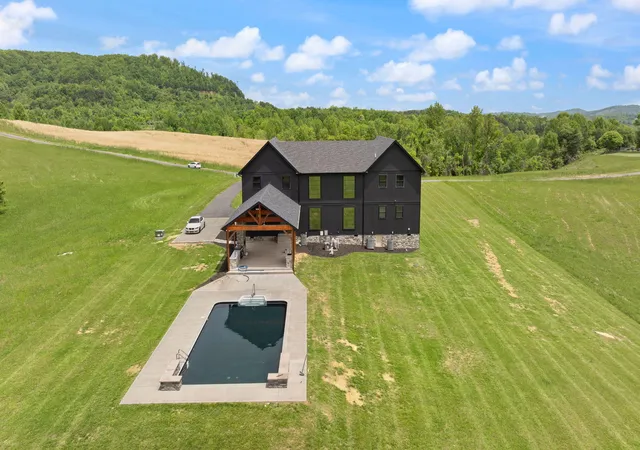 50th image of 301 Meadowstone Way, Corbin, KY 40701 | MLS# 25010004