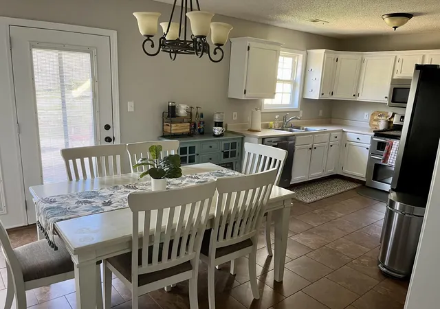Photo 3 of Single family home for sale at 121 Clay Lucas Dr, London, KY 40744 | MLS# 25007869 | Listing updated on 2025-10-24