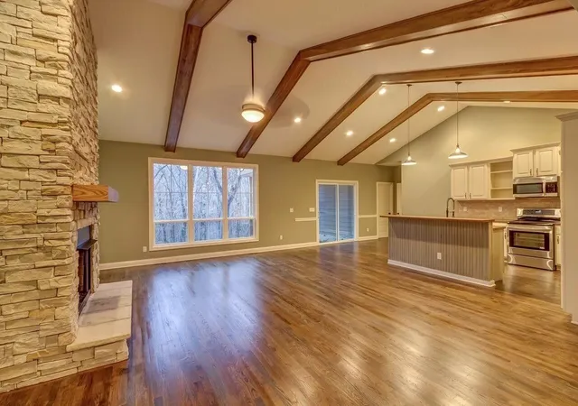Photo 4 of Single family home for sale at 110 Westwoods Dr, Georgetown, KY 40324 | MLS# 25003485 | Listing updated on 2026-04-06