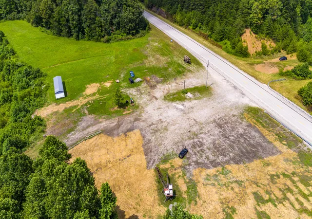 Homes for sale in Beattyville, KY | 4737 Ky 11, Beattyville, KY 41311 | MLS# 25006922