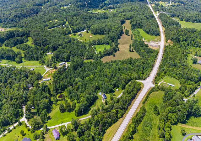Homes for sale in Beattyville, KY | 4737 Ky-11, Beattyville, KY 41311 | MLS# 25006922