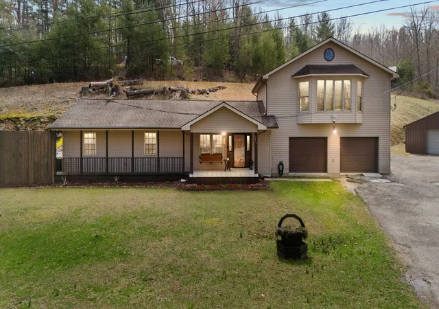 Photo 1 of Single family home for sale at 9485 Us 60, Morehead, KY 40351 | MLS# 25005990 | Listing updated on 2025-09-12