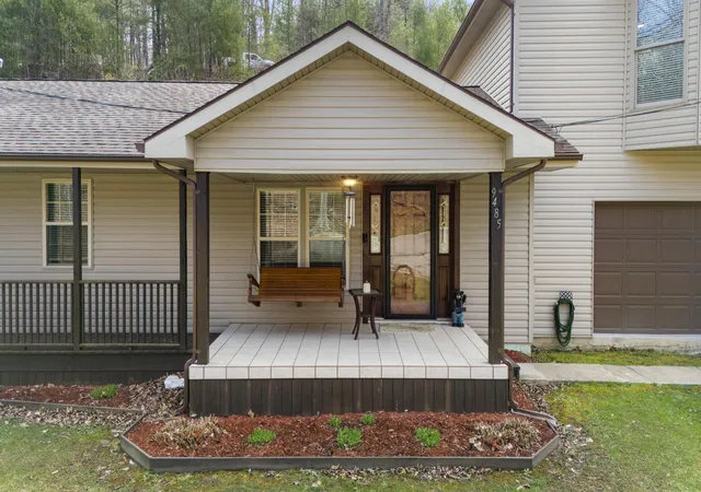 Photo 3 of Single family home for sale at 9485 Us 60, Morehead, KY 40351 | MLS# 25005990 | Listing updated on 2025-09-12