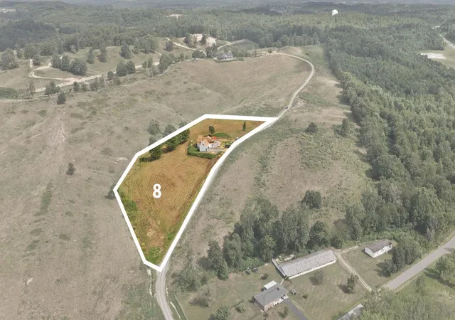 Homes for sale in London, KY | 165 Pittsburg Landing, London, KY 40741 | MLS# 25016221