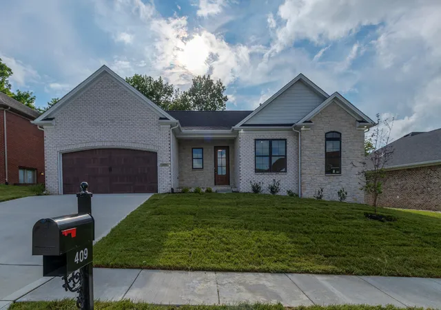 Photo 3 of Single family home for sale at 157 Westwoods Dr, Georgetown, KY 40324 | MLS# 24006740 | Listing updated on 2026-04-08