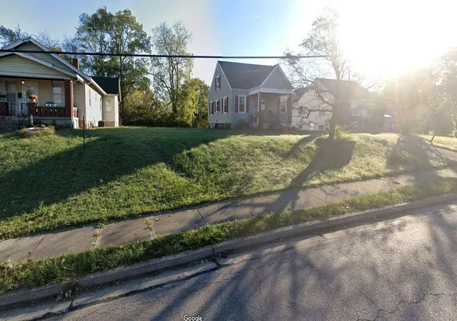 Homes for sale in Highland Heights, KY | 131 Renshaw Rd, Highland Heights, KY 41076 | MLS# 25007165