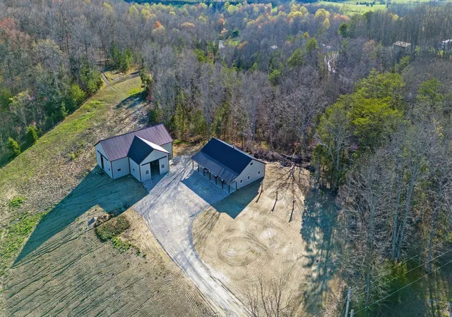 Photo 3 of House for sale at 251 Pond Circle Circle, Owingsville, KY 40360 | MLS# 25007153 | Listing updated on 2026-04-14