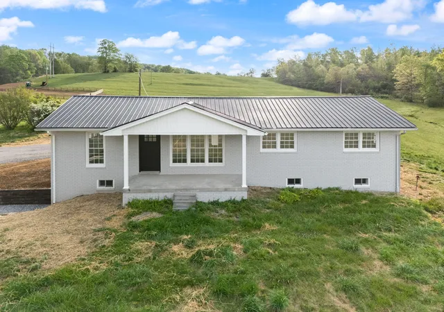 3rd image of 827 Pine Hill Brock Rd, London, KY 40741 | MLS# 25007960