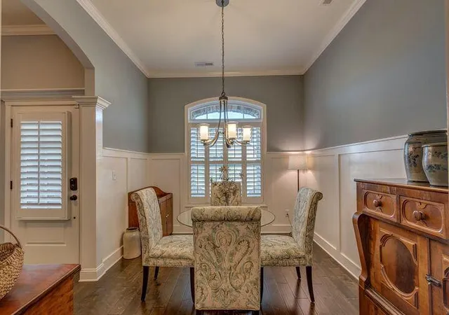 Photo 3 of Single family home for sale at 129 Westwoods Dr, Georgetown, KY 40324 | MLS# 23012547 | Listing updated on 2026-04-06
