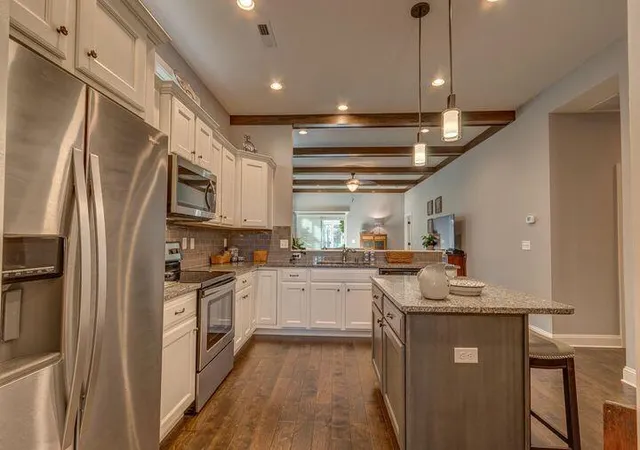 Photo 3 of Single family home for sale at 129 Westwoods Dr, Georgetown, KY 40324 | MLS# 23012547 | Listing updated on 2026-04-06