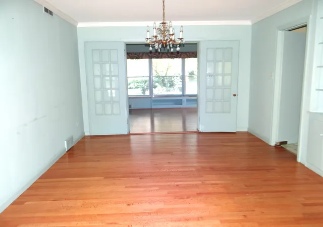 Photo 4 of Single family home for sale at 444 Pleasantwood Dr, Danville, KY 40422 | MLS# 25013454 | Listing updated on 2025-10-30