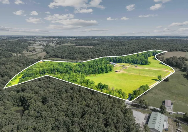 107th image of 1100 Doublegate Rd, Jeffersonville, KY 40337 | MLS# 25014097