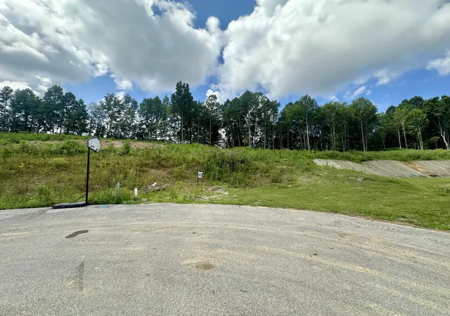 Photo 2 of Land for sale at 63 Hollywood Dr, Corbin, KY 40701 | MLS# 22006165 | Listing updated on 2026-07-29