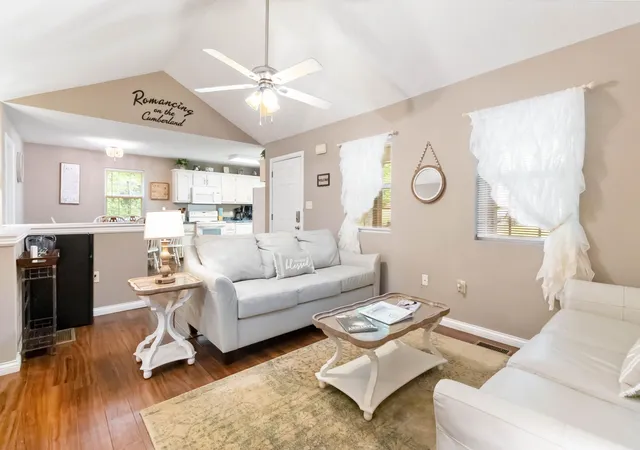 Photo 2 of Single family home for sale at 460 Roberts Bend Rd, Burnside, KY 42519 | MLS# 25008419 | Listing updated on 2025-09-22