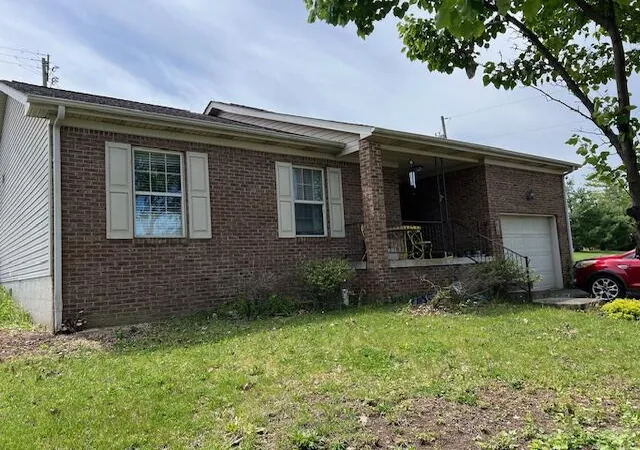 2nd image of 130 Fox Harbor Dr, Danville, KY 40422 | MLS# 25008145