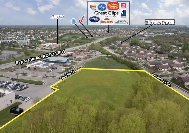 2nd image of 205 Codella Dr, Winchester, KY 40391 | MLS# 25008456