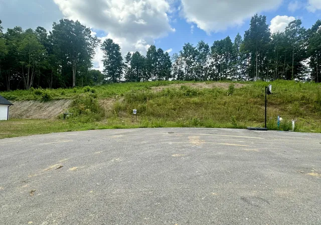 Photo 2 of Land for sale at 64 Hollywood Dr, Corbin, KY 40701 | MLS# 22006166 | Listing updated on 2026-07-29