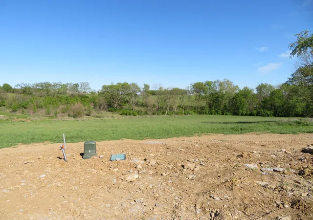 Photo 3 of Land for sale at 990 Craig Crossing Rd, Winchester, KY 40391 | MLS# 22004991 | Listing updated on 2026-03-03