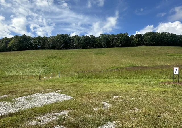 Photo 4 of Land for sale at 2507 Mount Zion Rd, East Bernstadt, KY 40729 | MLS# 22020299 | Listing updated on 2025-12-26