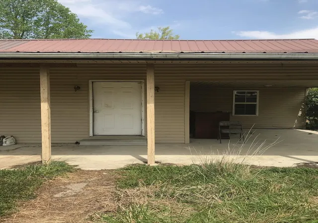 Photo 3 of Sale Pending at 6095 N US25 Hwy, East Bernstadt, KY 40729 | MLS# 23007789 | Listing updated on 2025-09-12