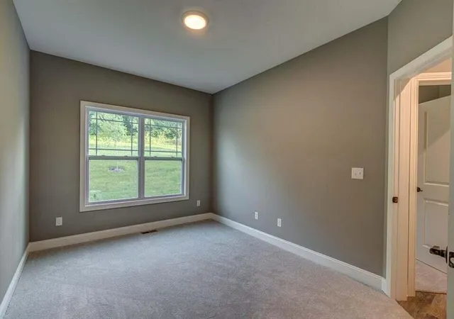 16th image of 313 Old Station Rd, Frankfort, KY 40601 | MLS# 24007240
