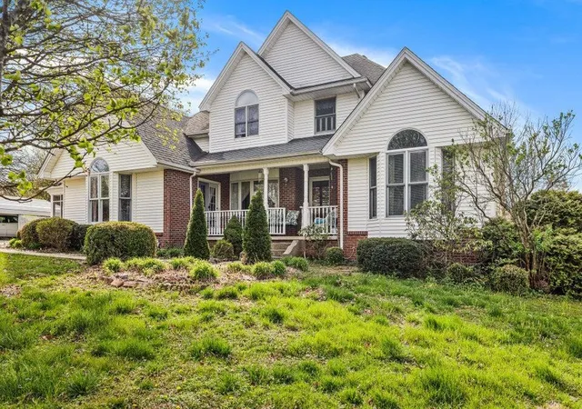 Photo 3 of Single family home for sale at 1361 Pumphouse Rd, Lawrenceburg, KY 40342 | MLS# 24007036 | Listing updated on 2025-09-12