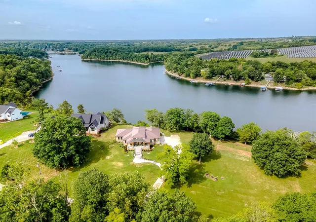 1st image of 472 Hunter Dr, Lancaster, KY 40444 | MLS# 25008603