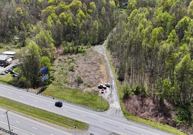 1st image of 0 Us Hwy 25, Middlesboro, KY 40965 | MLS# 25008609