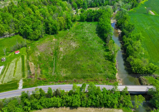 Photo 4 of House for sale at 10400 Ky-39, Somerset, KY 42503 | MLS# 25008613 | Listing updated on 2025-10-23