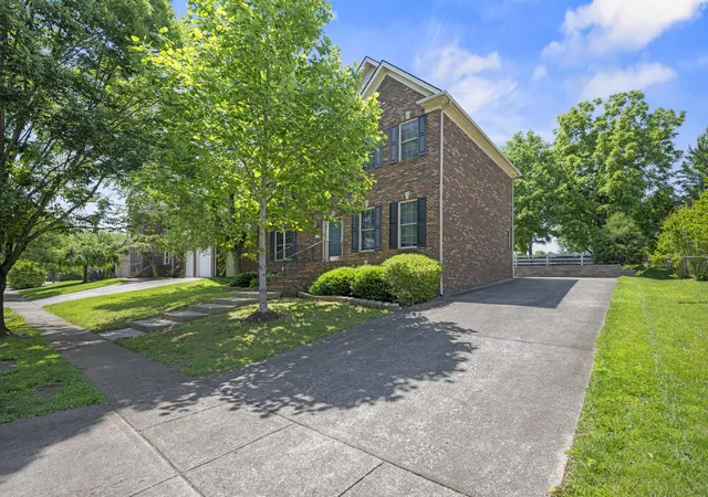 3rd image of 1369 Saddle Club Way, Lexington, KY 40504 | MLS# 25012276