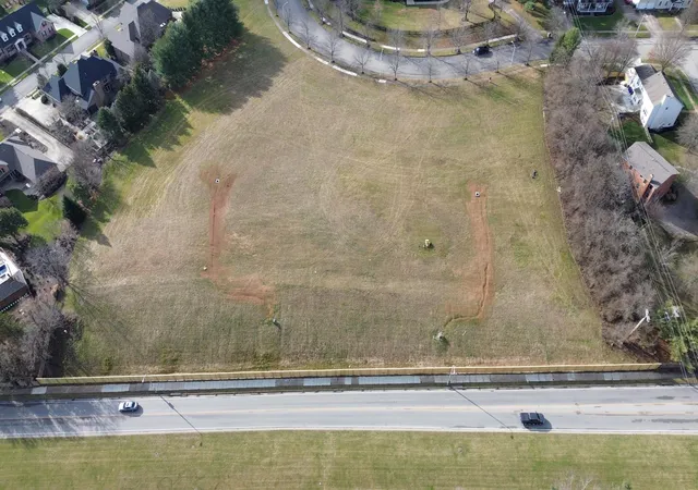 3rd image of 3561 Coltneck Ln, Lexington, KY 40502 | MLS# 24000208