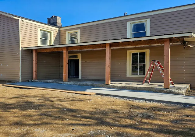 Photo 3 of Sale Pending at 349 N Greenville St, Harrodsburg, KY 40330 | MLS# 24025375 | Listing updated on 2025-09-12
