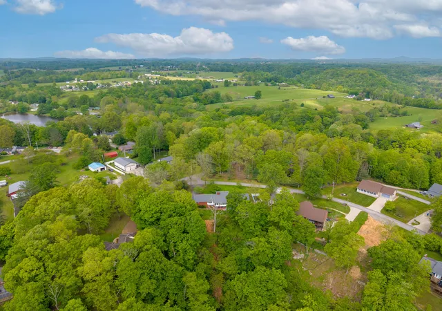 49th image of 1160 Prather Dr, Nancy, KY 42544 | MLS# 25008896