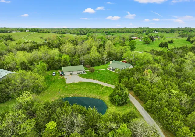 2nd image of 315 Devine Rd, Harrodsburg, KY 40330 | MLS# 25009034