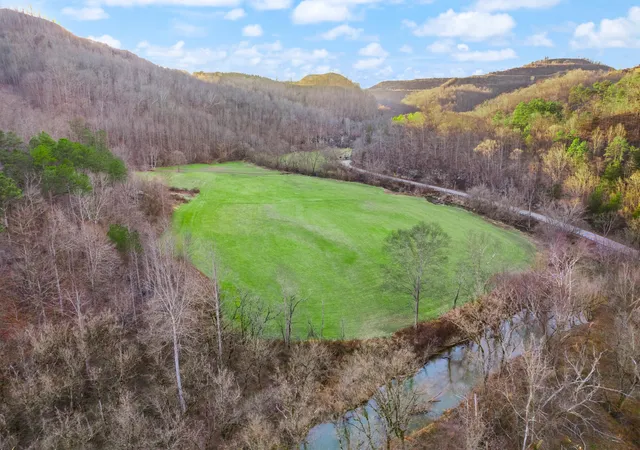 Homes for sale in Pikeville, KY | 15100 State Hwy 194, Pikeville, KY 41501 | MLS# 25006395
