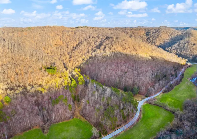 Homes for sale in Pikeville, KY | 15100 State Hwy 194, Pikeville, KY 41501 | MLS# 25006395