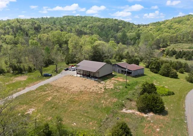 4th image of 1371 Herrin Ln, Somerset, KY 42501 | MLS# 25009003